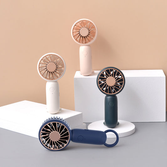 Ventilateur portable ultra compact conçu pour vous accompagner partout
